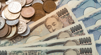Japanese Yen Notes and Coins