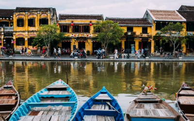 hoi-an-boats-at-river